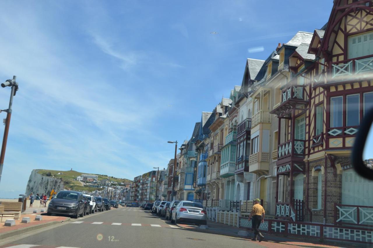B&B Hotel Le Treport Friville Exteriér fotografie