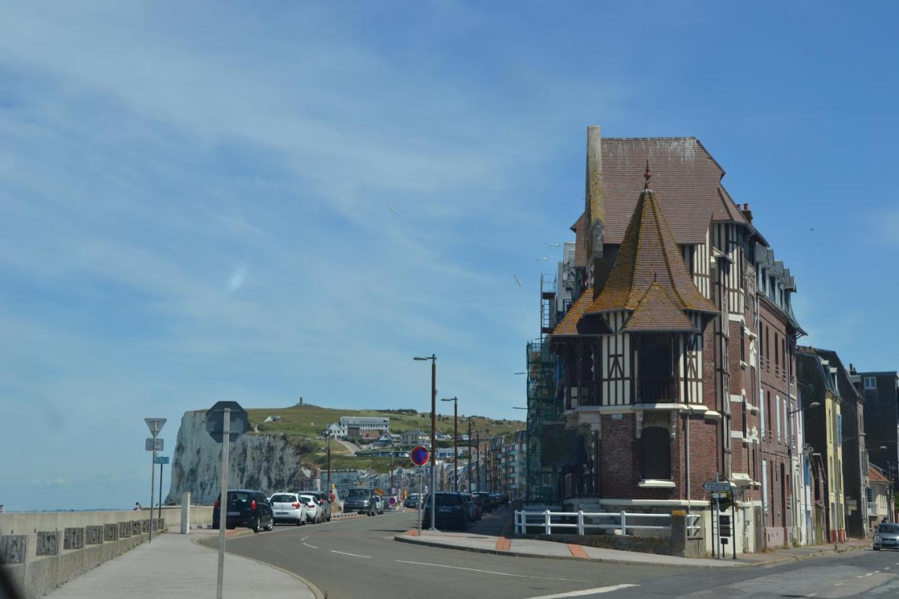 B&B Hotel Le Treport Friville Exteriér fotografie